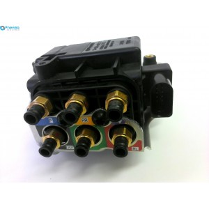 Блок клапанов пневмоподвески VW Touareg NF