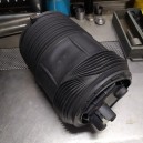 Ремонт пневмобаллона заднего Audi Q7 4M, Bentley Bentayga﻿